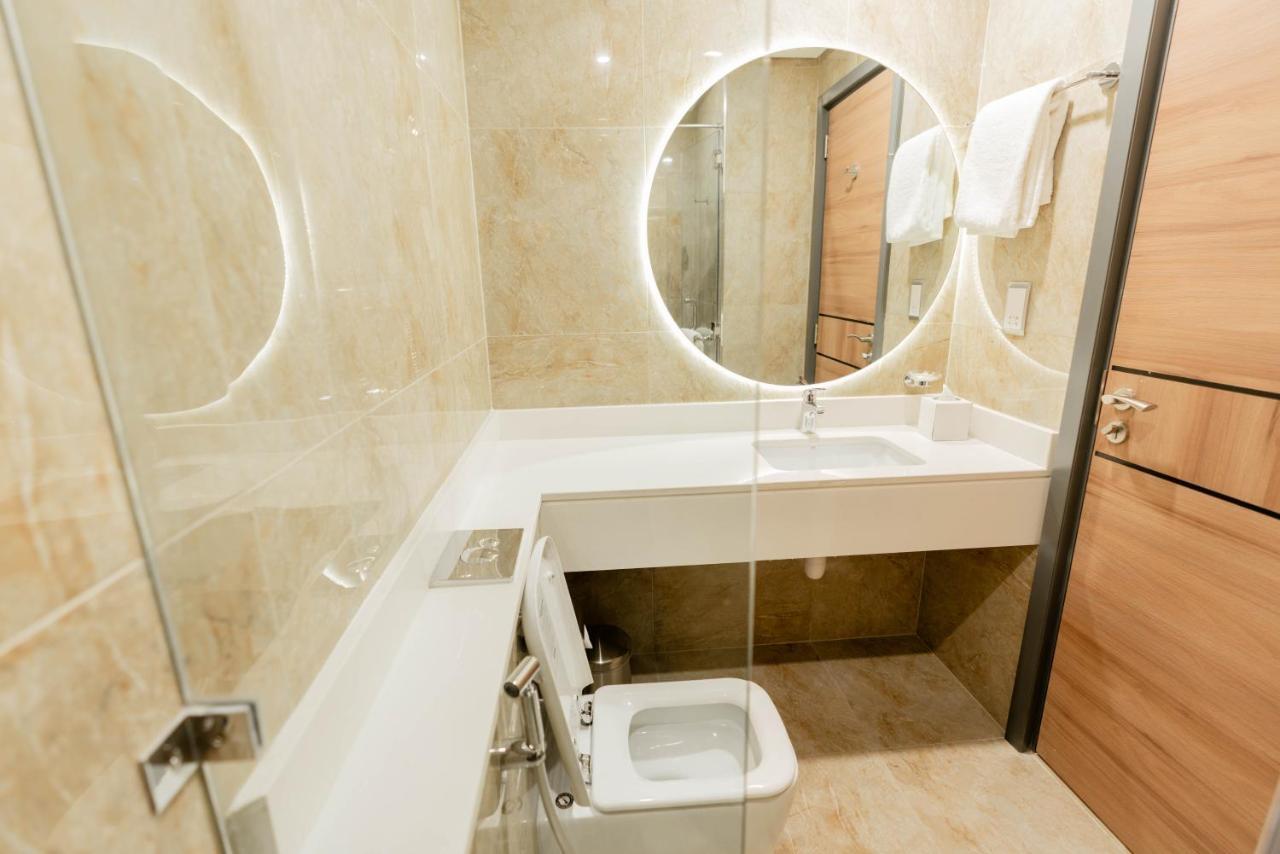 דובאי Resivation Hotel מראה חיצוני תמונה