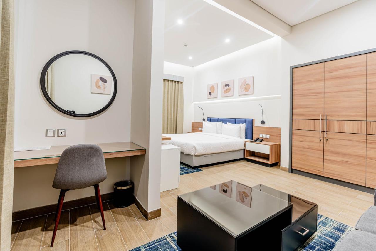 דובאי Resivation Hotel מראה חיצוני תמונה