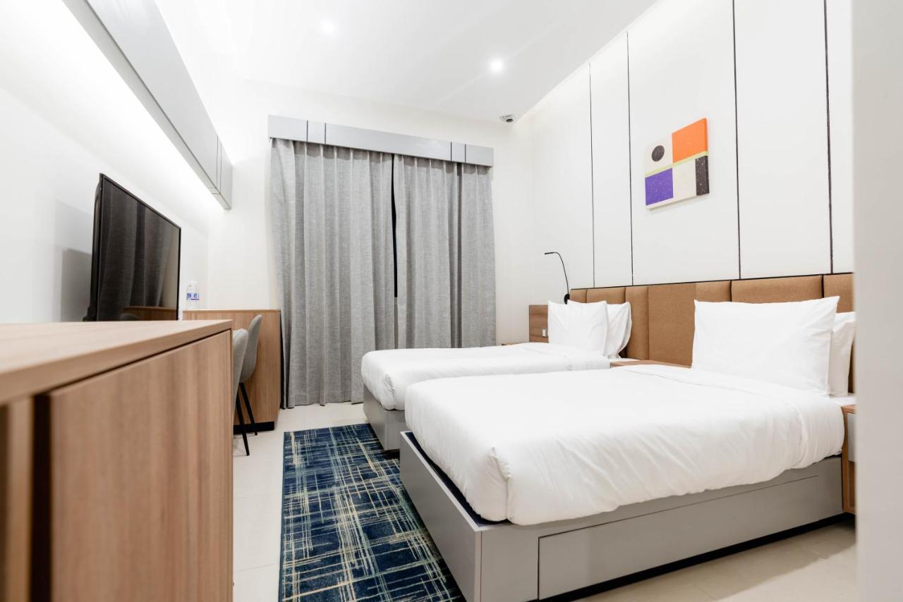 דובאי Resivation Hotel מראה חיצוני תמונה